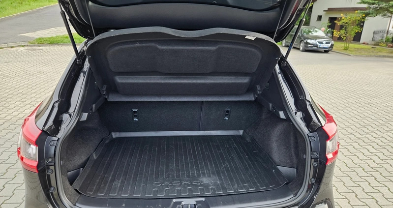 Nissan Qashqai cena 94900 przebieg: 33000, rok produkcji 2019 z Słubice małe 781